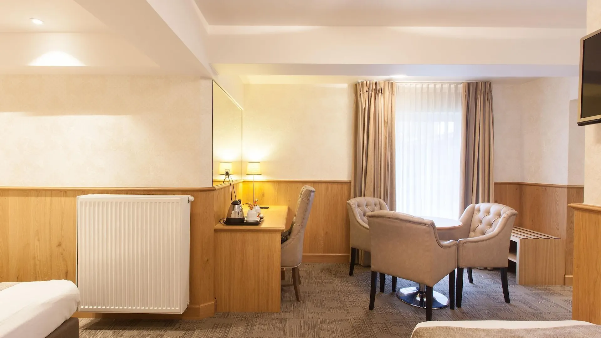 Dukes' Academie Brugge - By Dukes' Hotel Collection 4*, Bruges Belgium